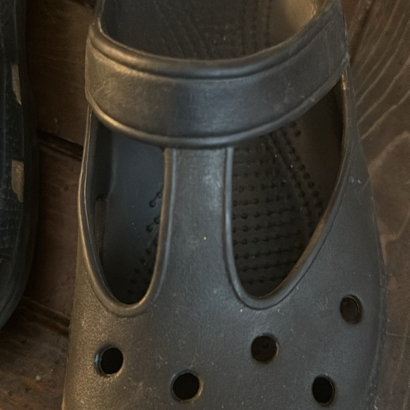 Crocs women Mary Jane style 8 used - Picture 3 of 9